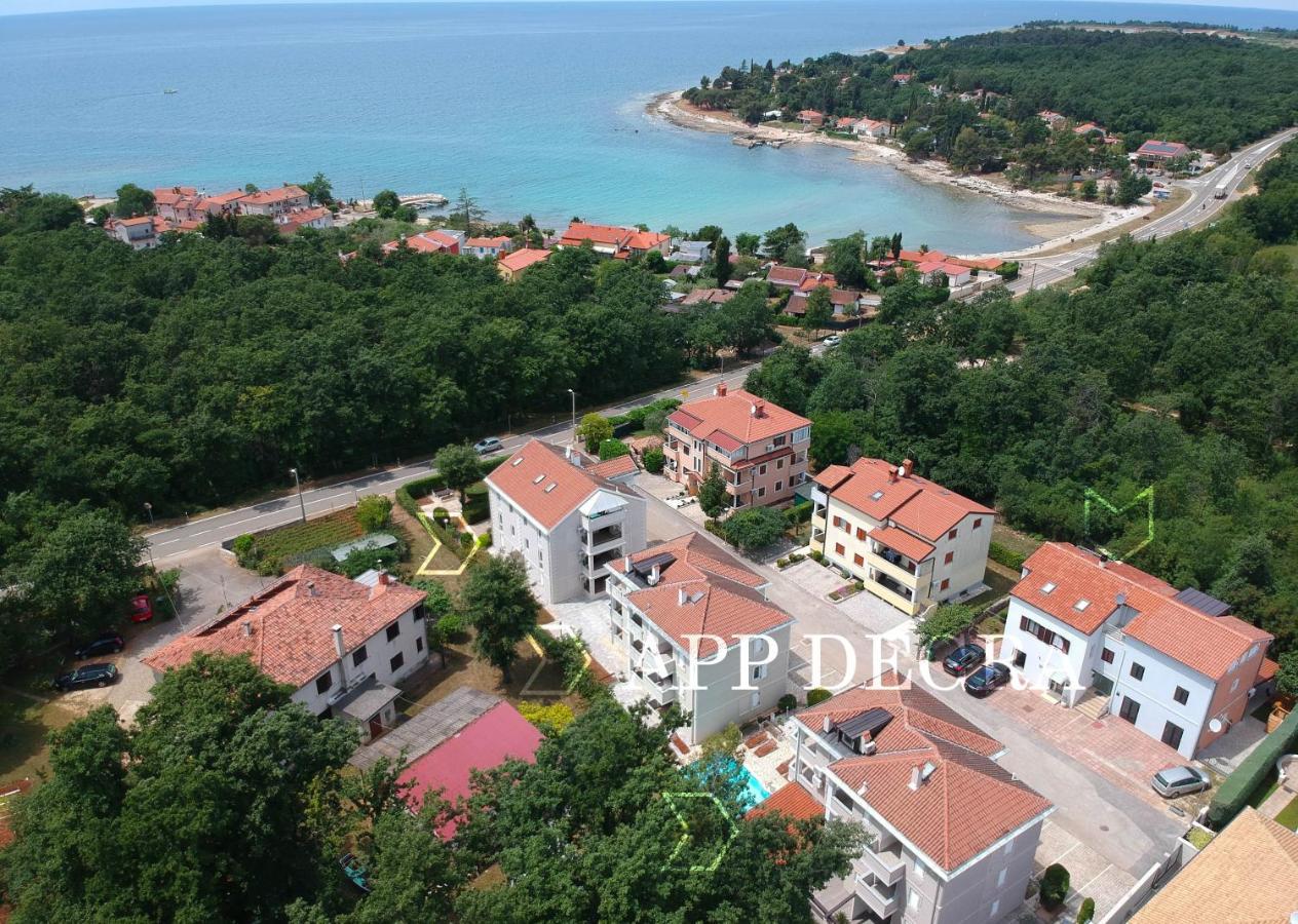 Apartments And Rooms Degra Umag Exterior foto
