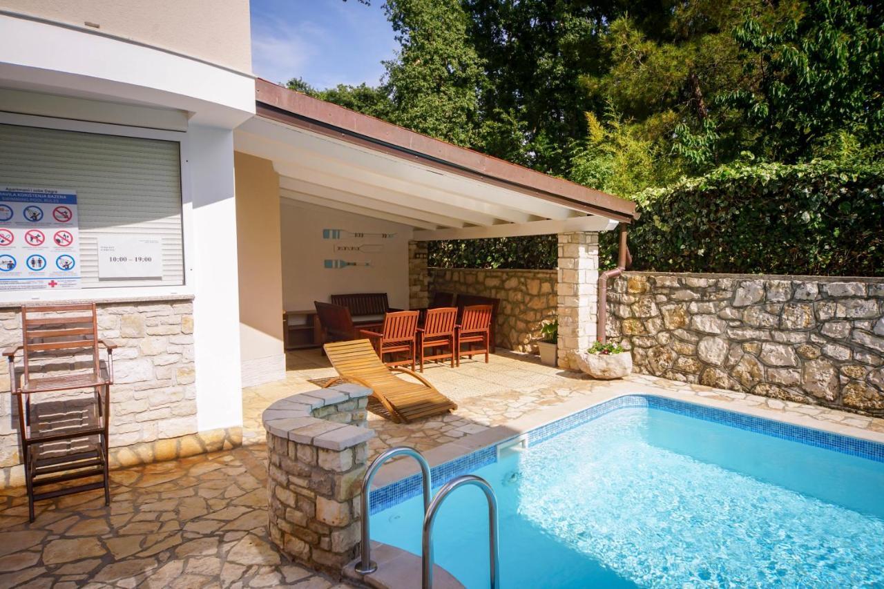 Apartments And Rooms Degra Umag Exterior foto