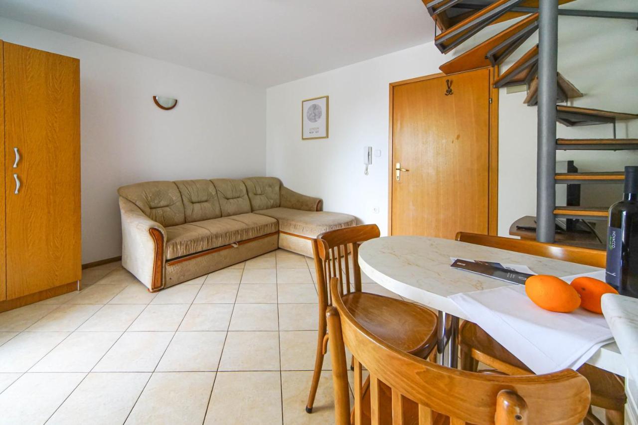 Apartments And Rooms Degra Umag Exterior foto